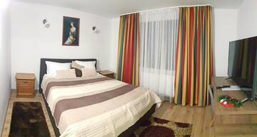 Фото номера Номер с кроватью размера «queen-size» Гостевой дом Residence Ghinita Bucovina г. Гура-Гуморулуй 7
