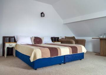 Фото номера Трехместный номер с окном Гостевой дом Residence Ghinita Bucovina г. Гура-Гуморулуй 7