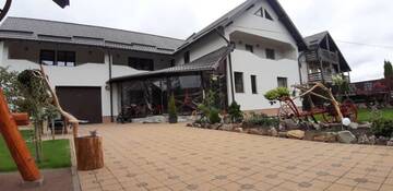 Фото номера Дом с 5 спальнями Дома для отпуска Casa de vacanta Sabrina г. Гура-Гуморулуй 47
