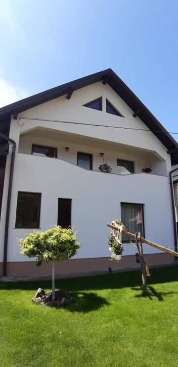 Фото номера Дом с 5 спальнями Дома для отпуска Casa de vacanta Sabrina г. Гура-Гуморулуй 83