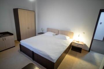 Фото номера Двухместный номер с 2 отдельными кроватями и видом на горы Отель Chalet 173 г. Гура-Гуморулуй 8