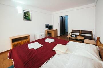Фото номера Двухместный номер с 1 кроватью или 2 отдельными кроватями Отель Hotel Simeria г. Гура-Гуморулуй 23