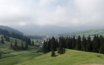 Фото номера Дом с 5 спальнями Дома для отпуска Bucovina Sky View г. Гура-Гуморулуй 58