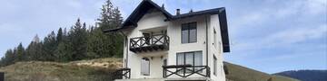 Фото номера Дом с 5 спальнями Дома для отпуска Bucovina Sky View г. Гура-Гуморулуй 69
