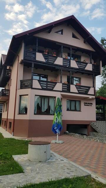 Фото Гостевой дом Casa Alesia Bucovina г. Гура-Гуморулуй 1